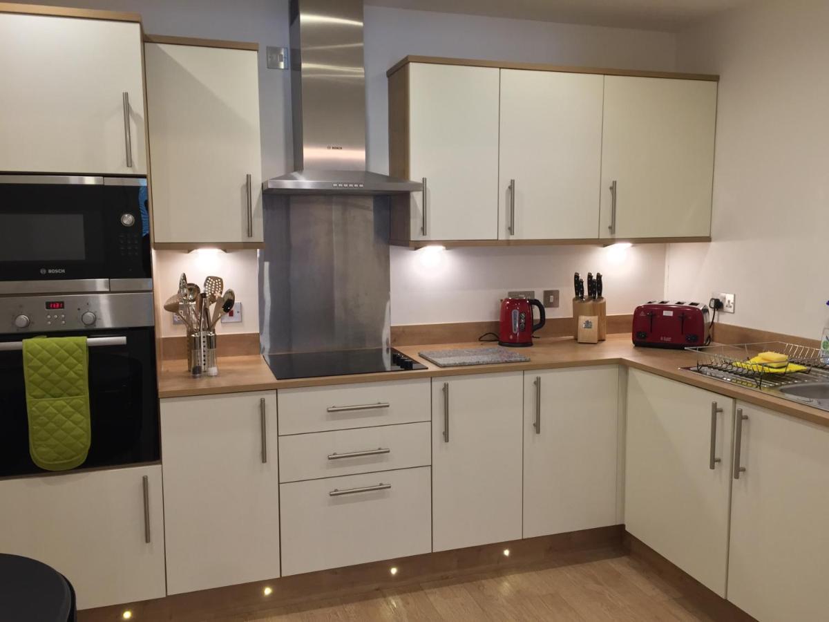 Inverness City Suites Екстер'єр фото