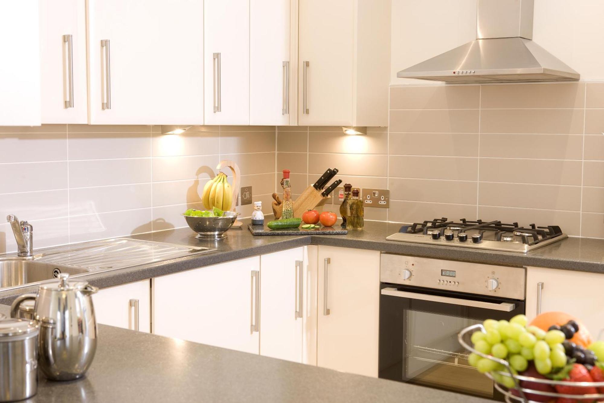 Inverness City Suites Екстер'єр фото