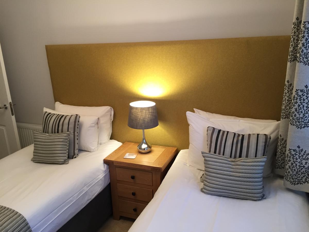 Inverness City Suites Екстер'єр фото